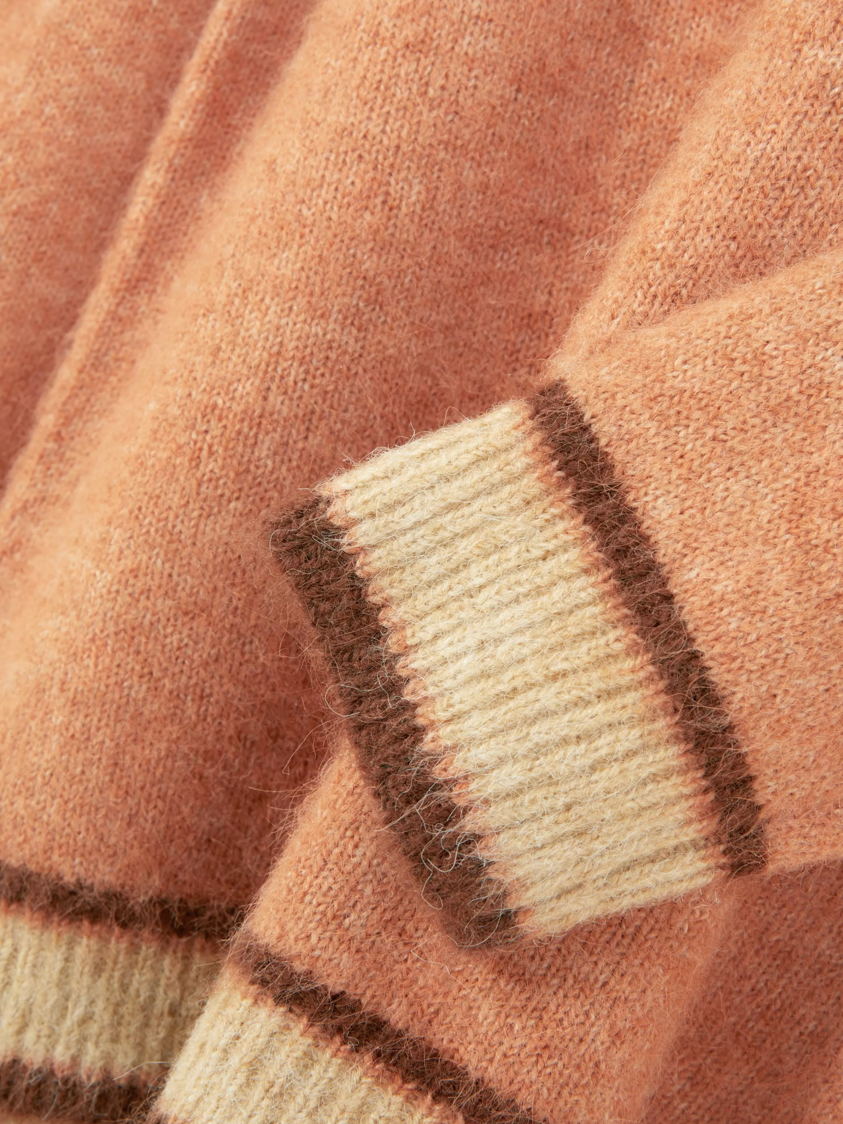 Agasalhos Inverno | Camisolas E Casacos De Malha*Primark Camisola Malha Decote V Estilo Vintage Rita Ora Pêssego
